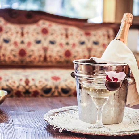 Hotel St.Mauritius フォルテ・デイ・マルミ エクステリア 写真