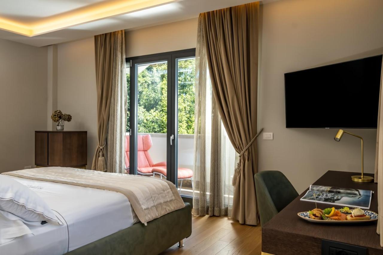 Hotel St.Mauritius フォルテ・デイ・マルミ エクステリア 写真