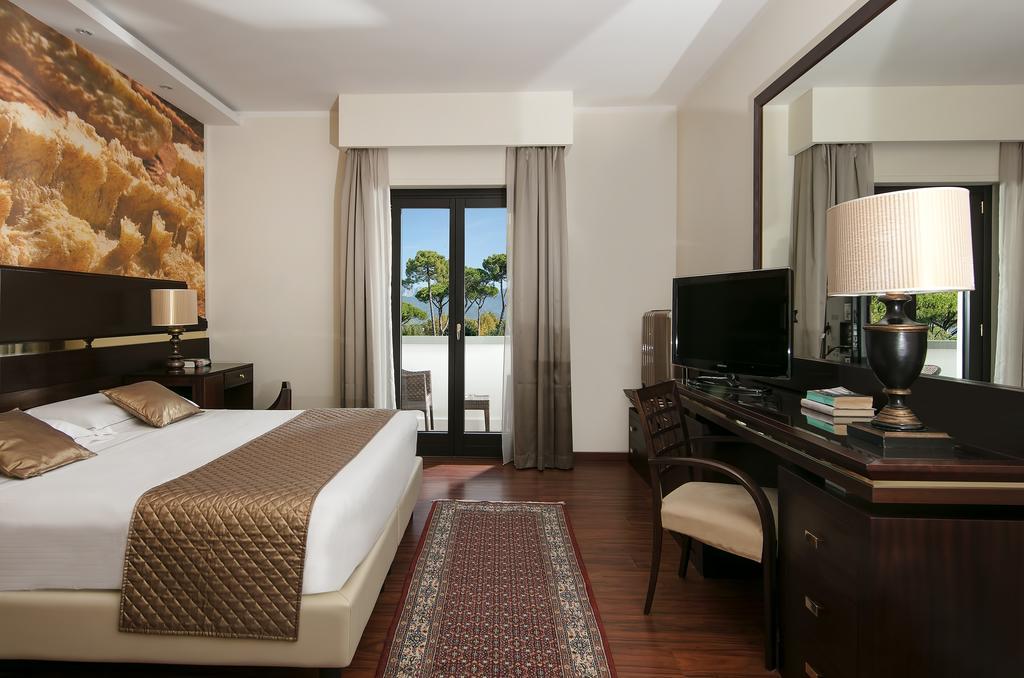 Hotel St.Mauritius フォルテ・デイ・マルミ エクステリア 写真